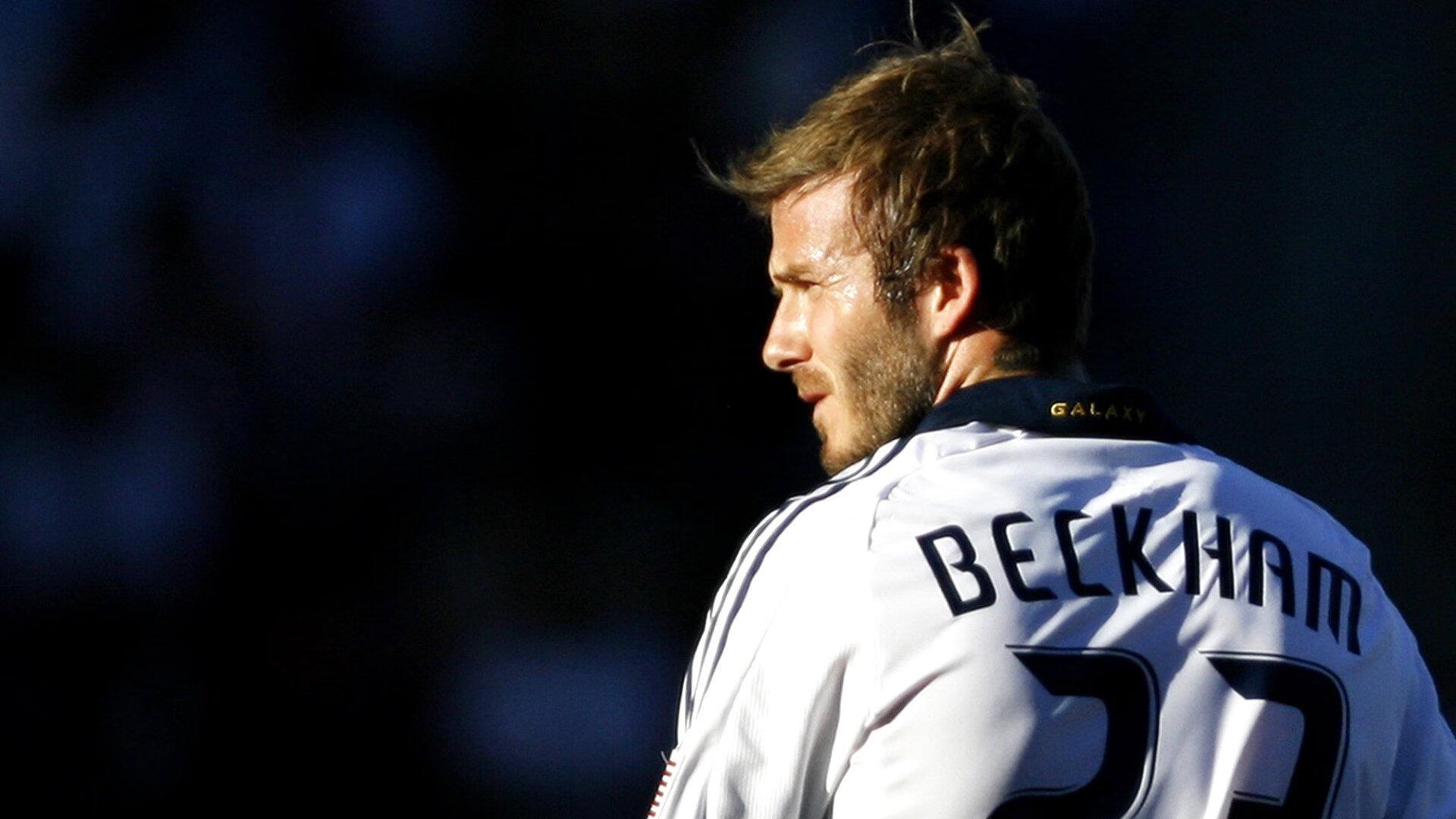 转会市场风云再起,豪门争抢新星,天价合约刷新纪录